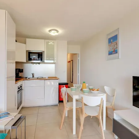 Apartamento Les Coteaux De La Nartelle-25 By Interhome